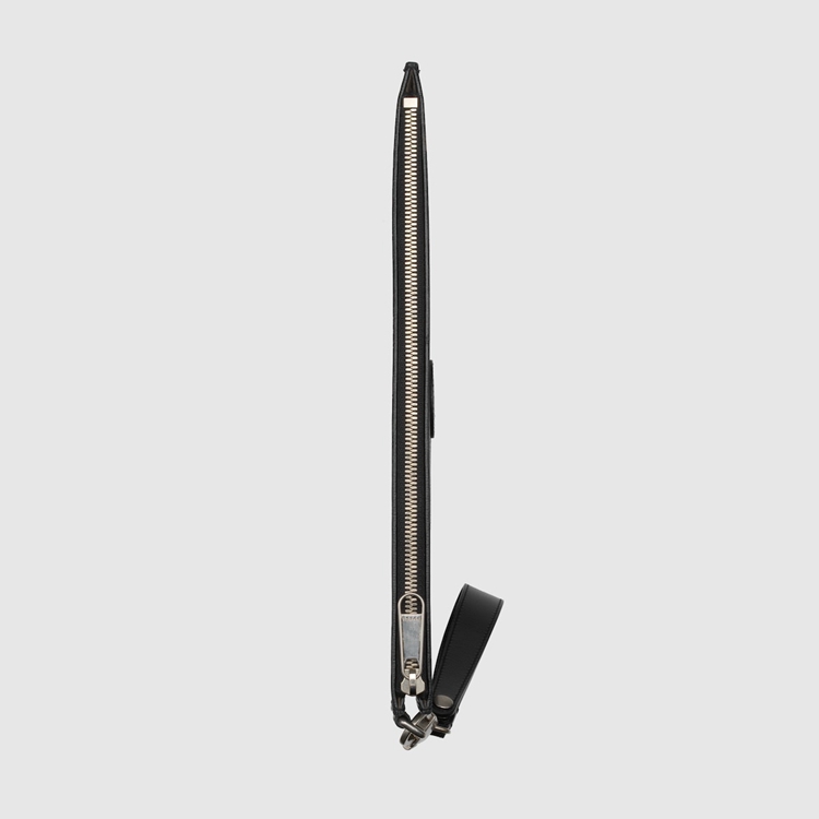 672953.92TCN.1000.006.100.0000.Light Pouch with Interlocking G